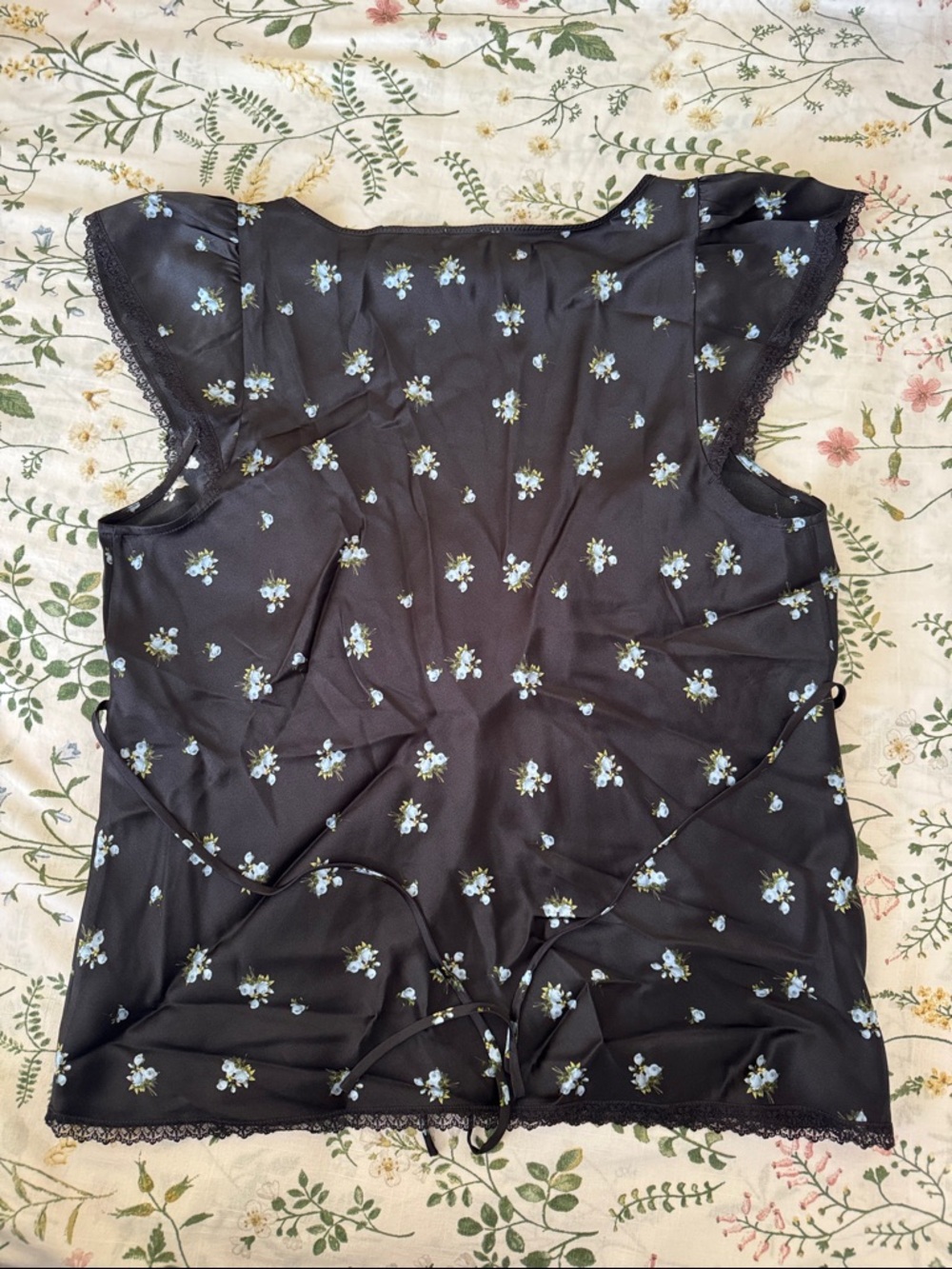 Wilfred Black Floral V-Neck Tie-Waist Blouse - Picture 3 of 4